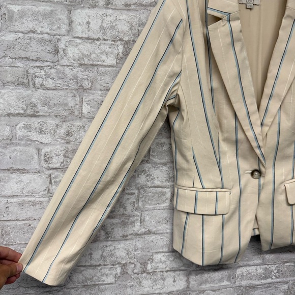 LOFT Stripe Cropped‎ Blazer Women’s Size 2 Linen Blend - Picture 3 of 7